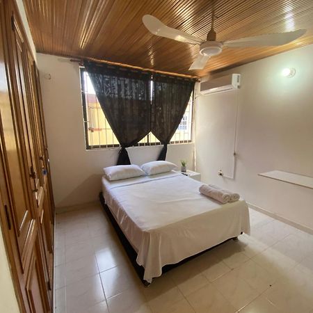 Habitaciones Cerca Al Aeropuerto 2 Cartagena Exterior photo